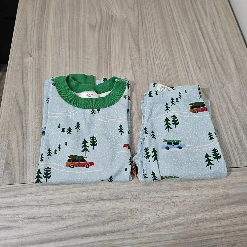 Hanna Andersson Pajama Set Blue Green Red Car Carrying Christmas Tree 6-7